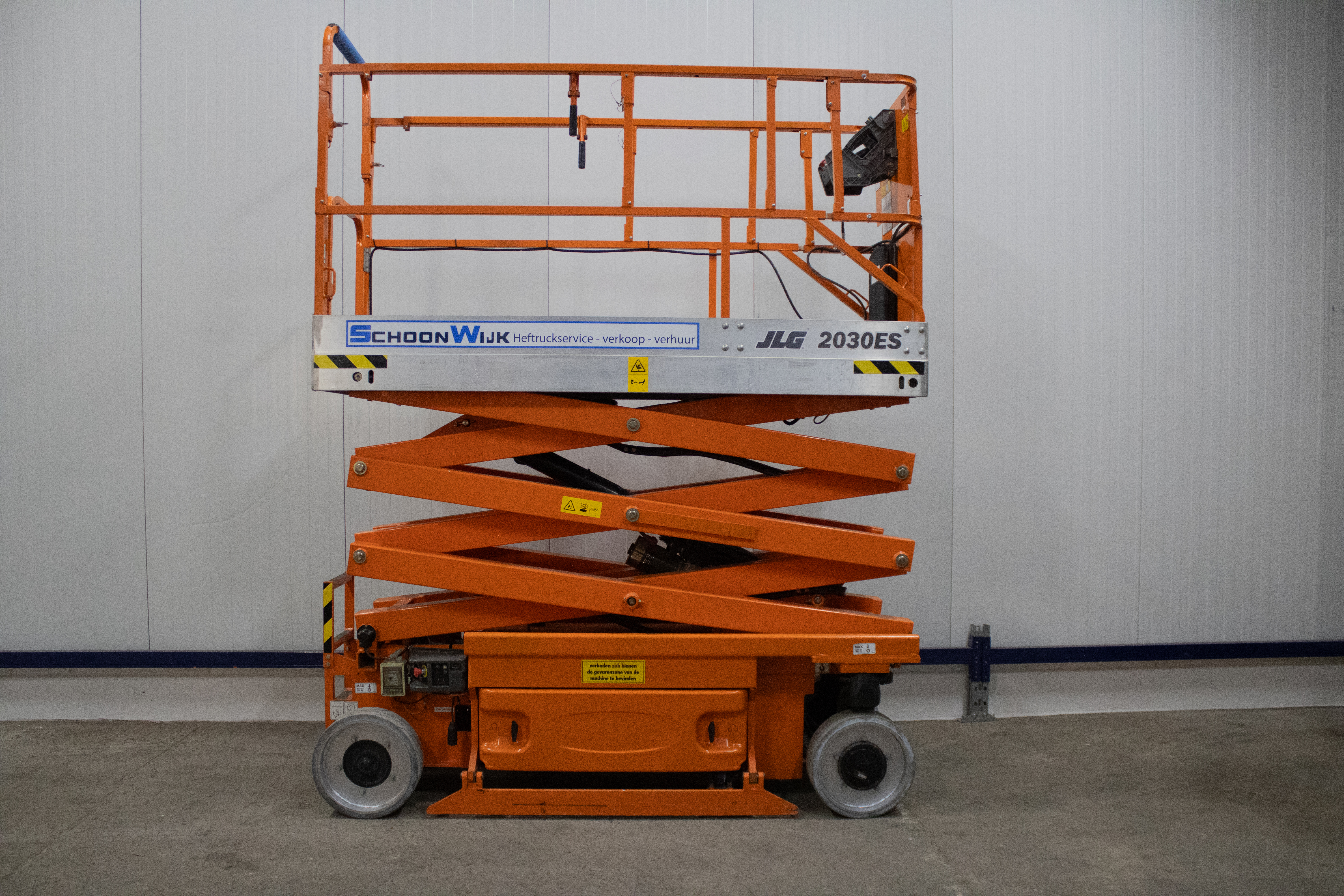 JLG 2030ES